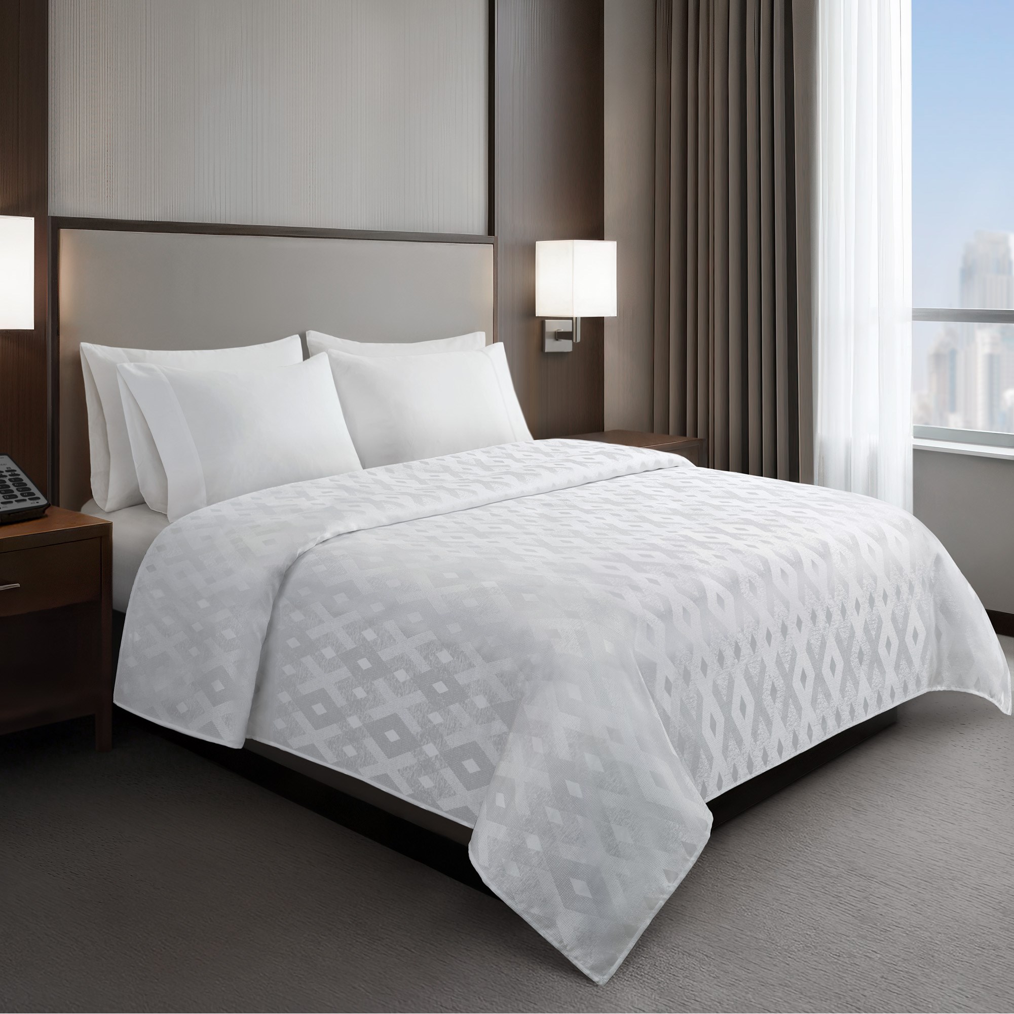 Jacquard Essential Nova Coverlet