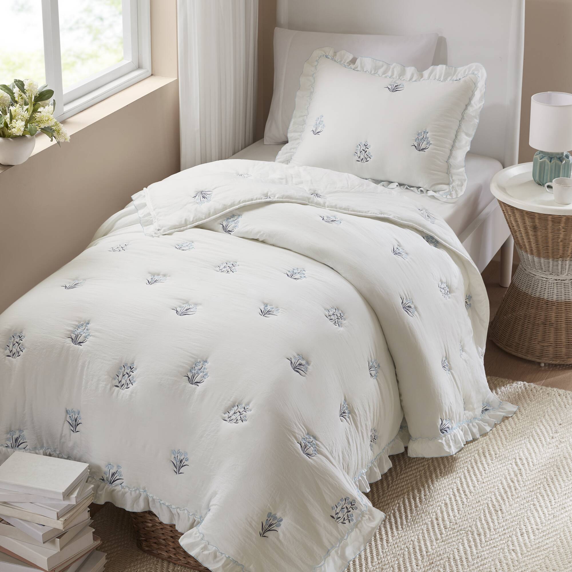 Aglaia Quilt Set
