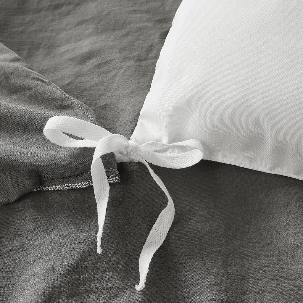 Walker Soft Washed Pleated Comforter Set