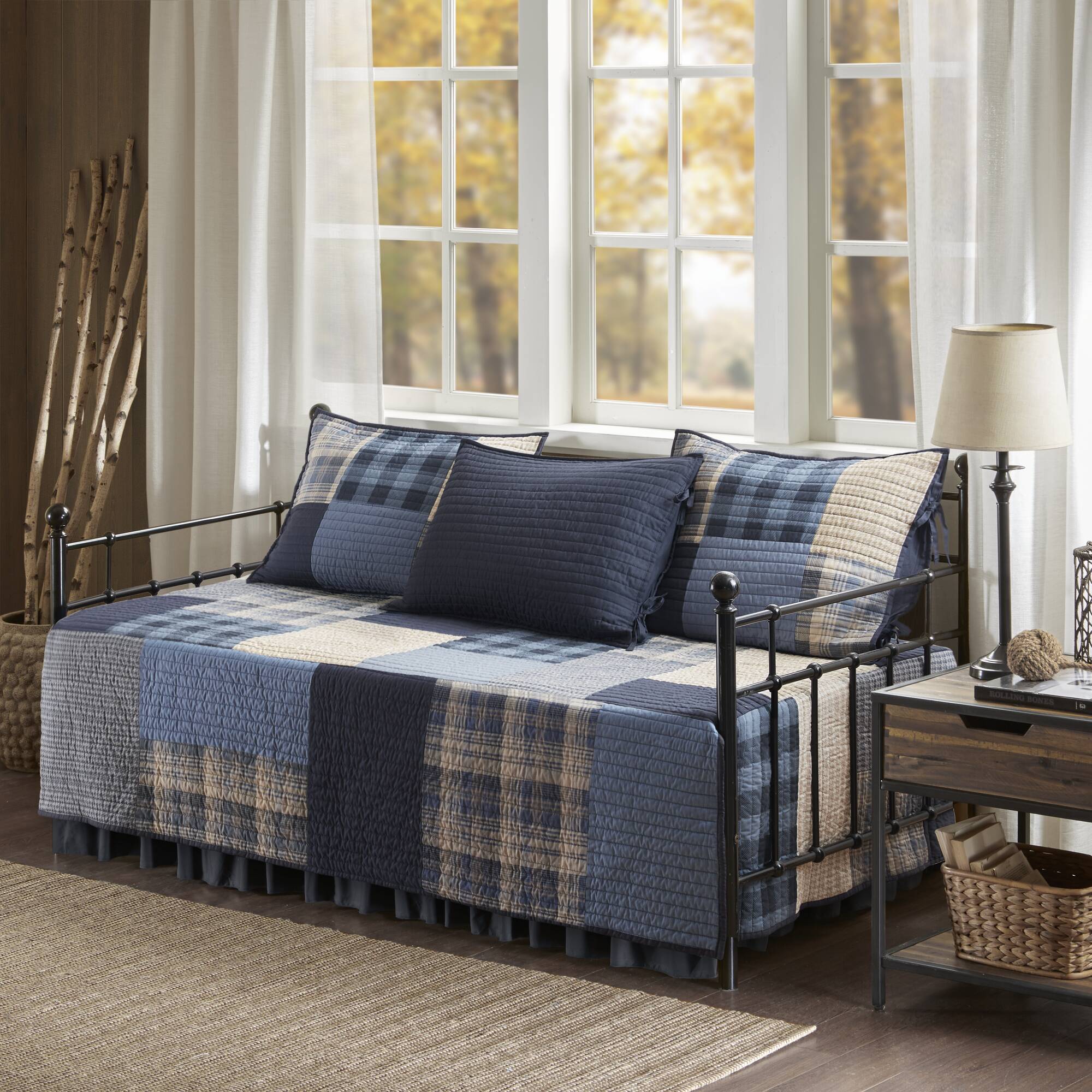 Winter Hills 5 pcs Day bed