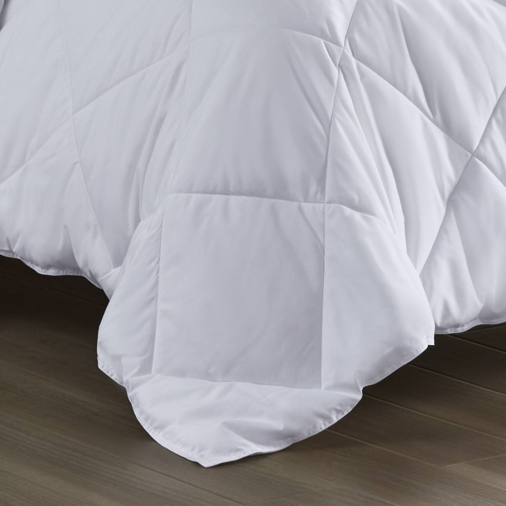 Cooling Touch Oversized Down Alternative Comforter