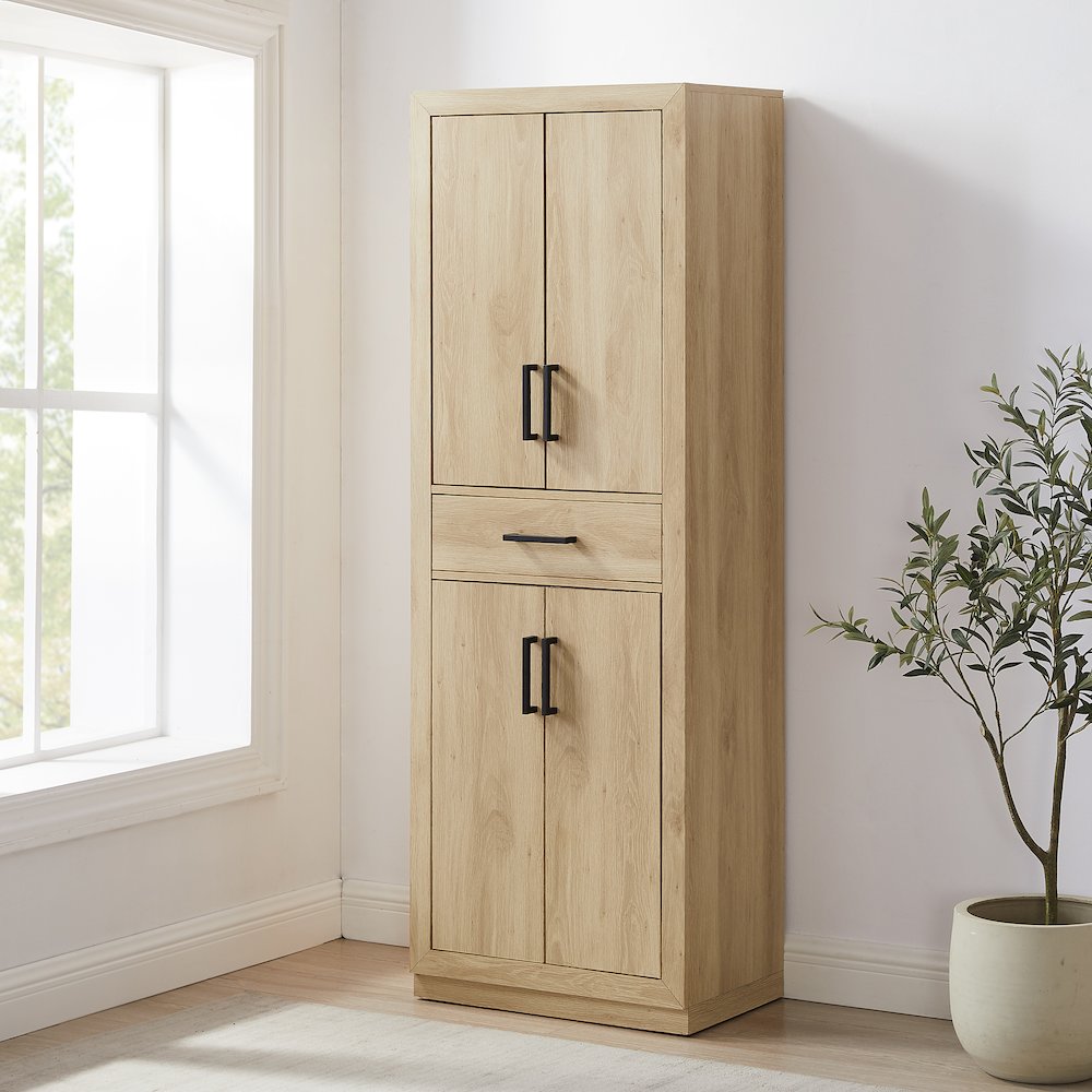 Isla Kitchen Storage Pantry