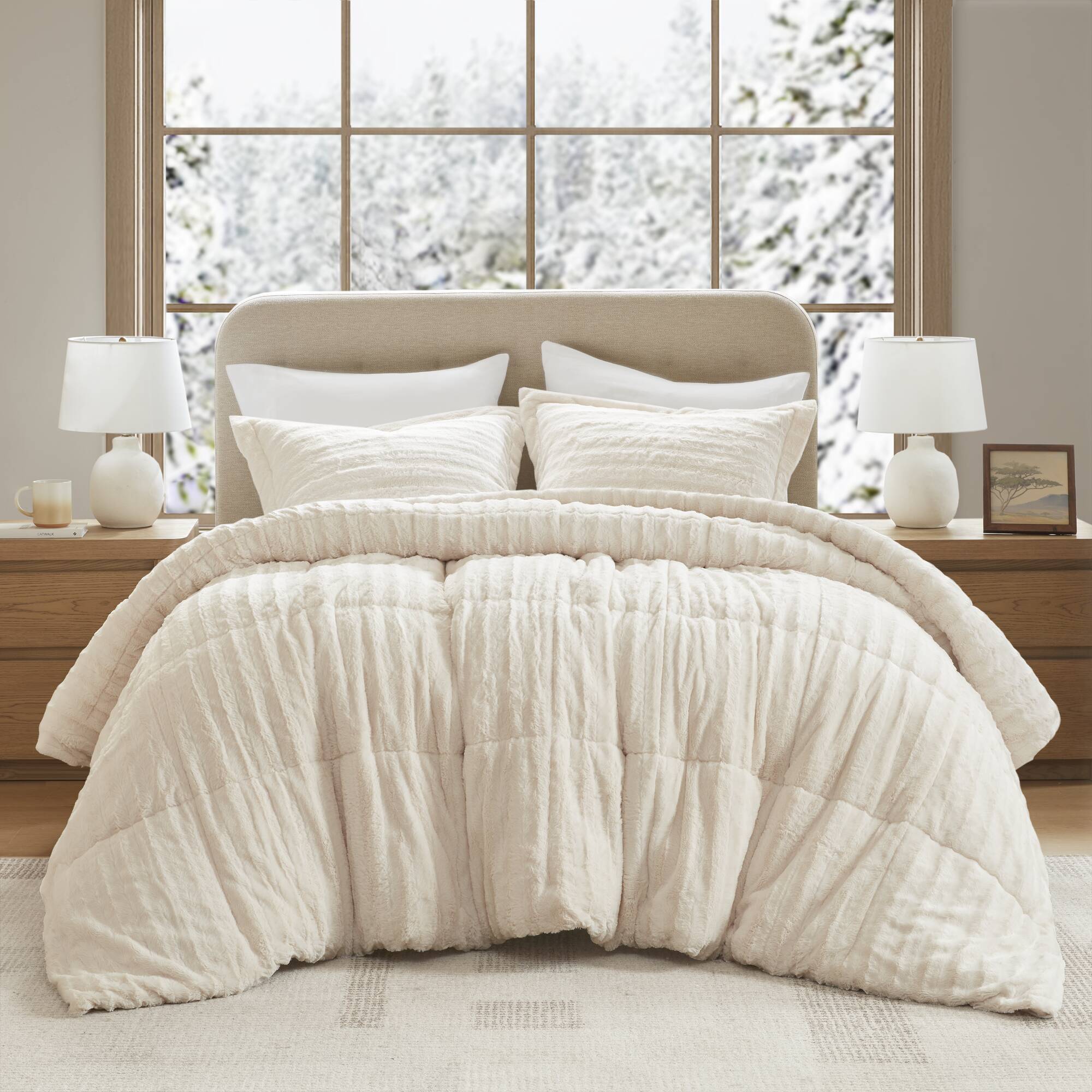 Duke Faux Fur Comforter Mini Set