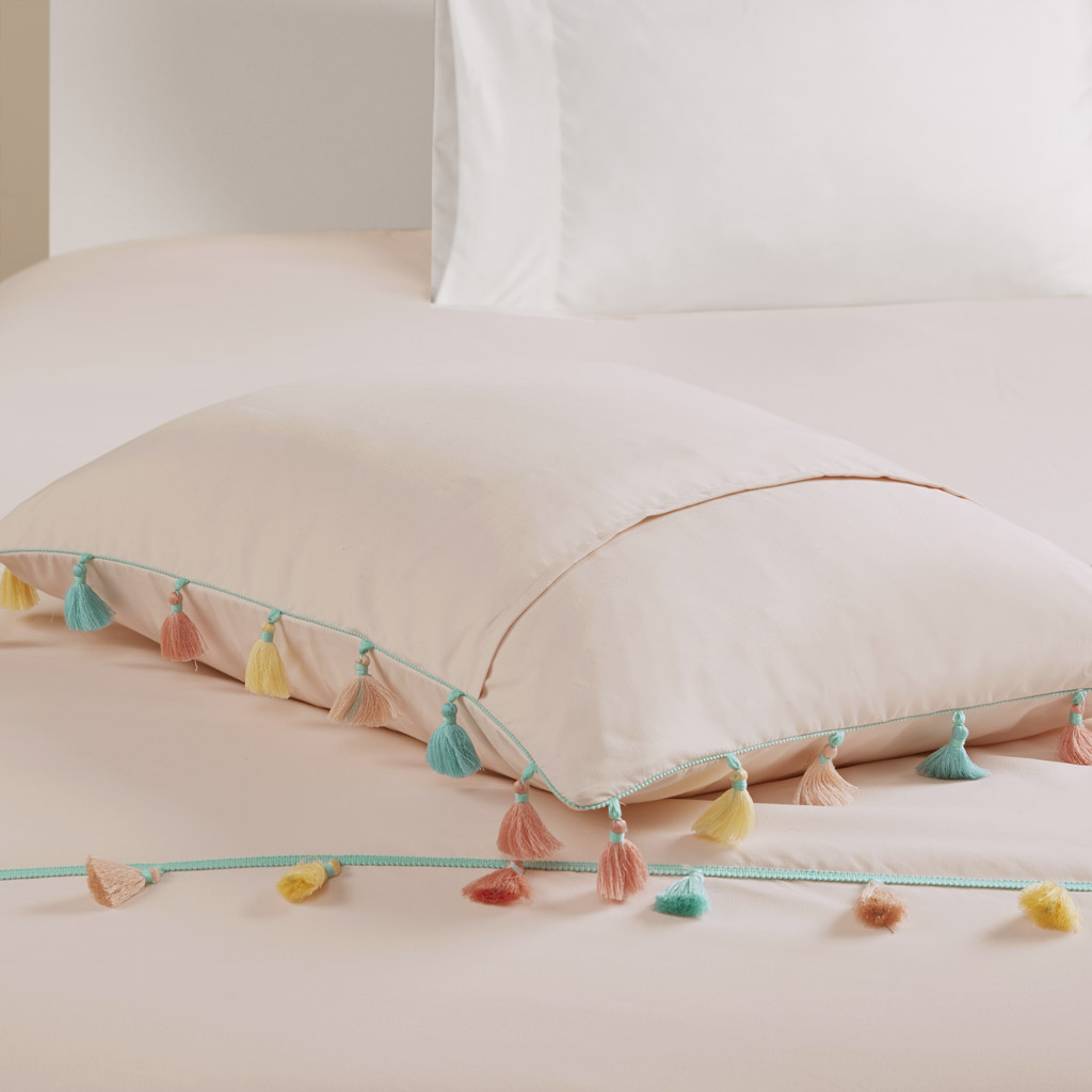 Tessa Tassel Comforter Set with Heart Shaped Throw Pillow
