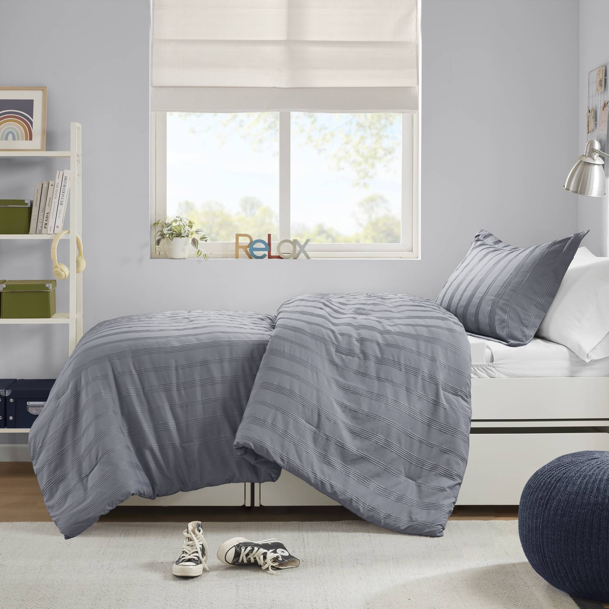 Logan Striped Reversible Pintuck Pleated Duvet Set