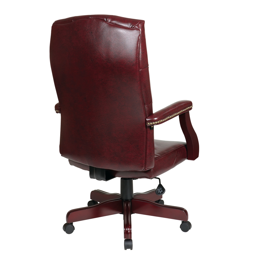 Traditional Executive Chair with Padded Arms