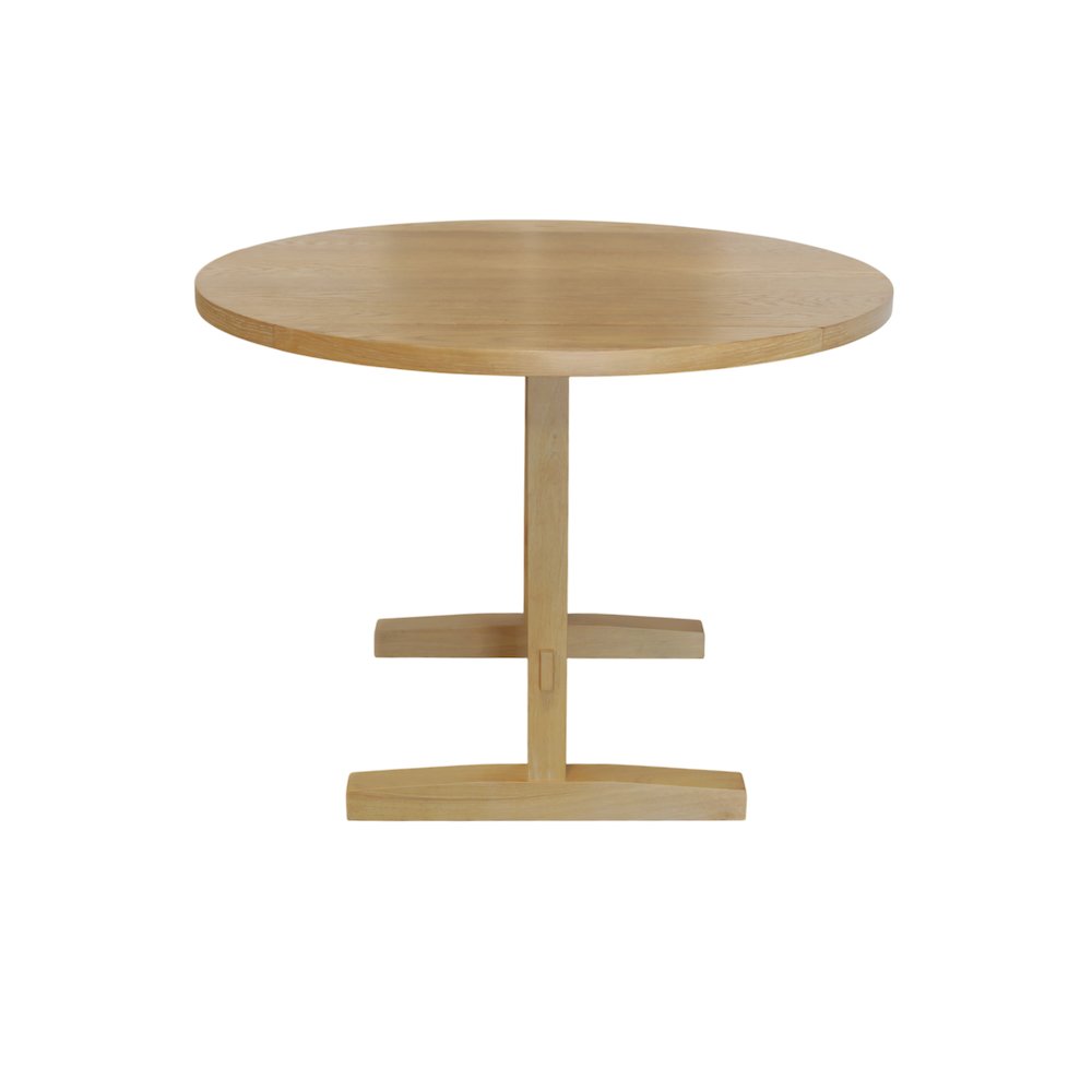Eleanor Round Dining Table