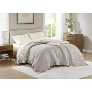 Windom Lightweight Down Alternative Blanket with Satin Trim from Madison Park in  Grey. Windom Lightweight Down Alternative Blanket with Satin Trim from Madison Park in  Grey. Windom Lightweight Down Alternative Blanket with Satin Trim from Madison Park in  Grey. Windom Lightweight Down Alternative Blanket with Satin Trim from Madison Park in  Grey. Windom Lightweight Down Alternative Blanket with Satin Trim from Madison Park in  Grey.