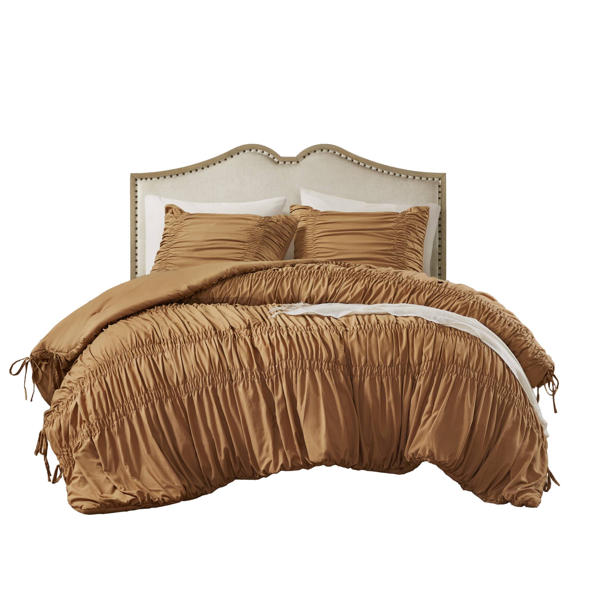 Mia Comforter Set