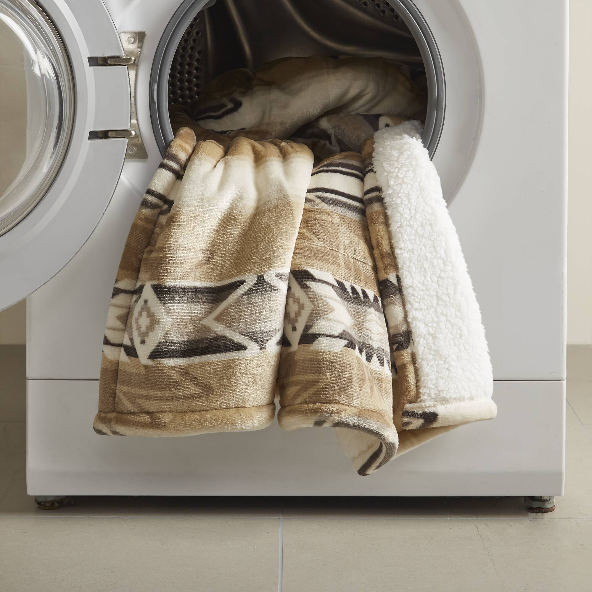 Print Plush to Sherpa Heated Throw