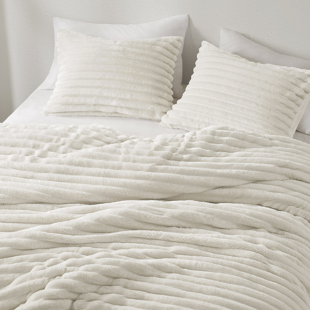 Avril Fluffy Ribbed Plush Comforter Set