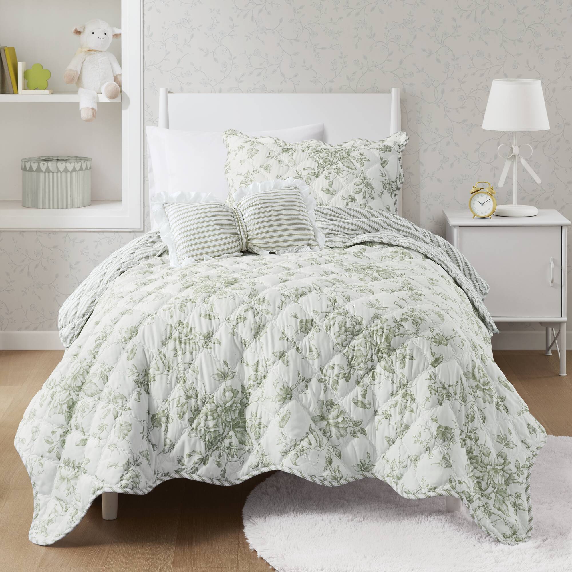 Adele Quilt Set