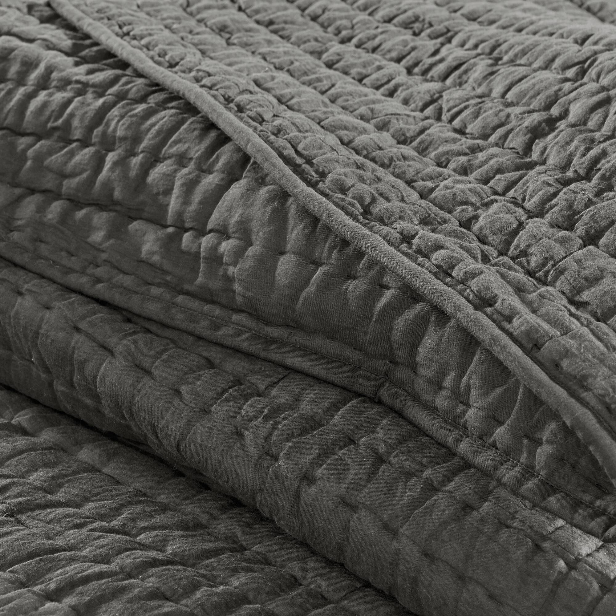 Serene 3 Piece Hand Quilted Cotton Quilt Set