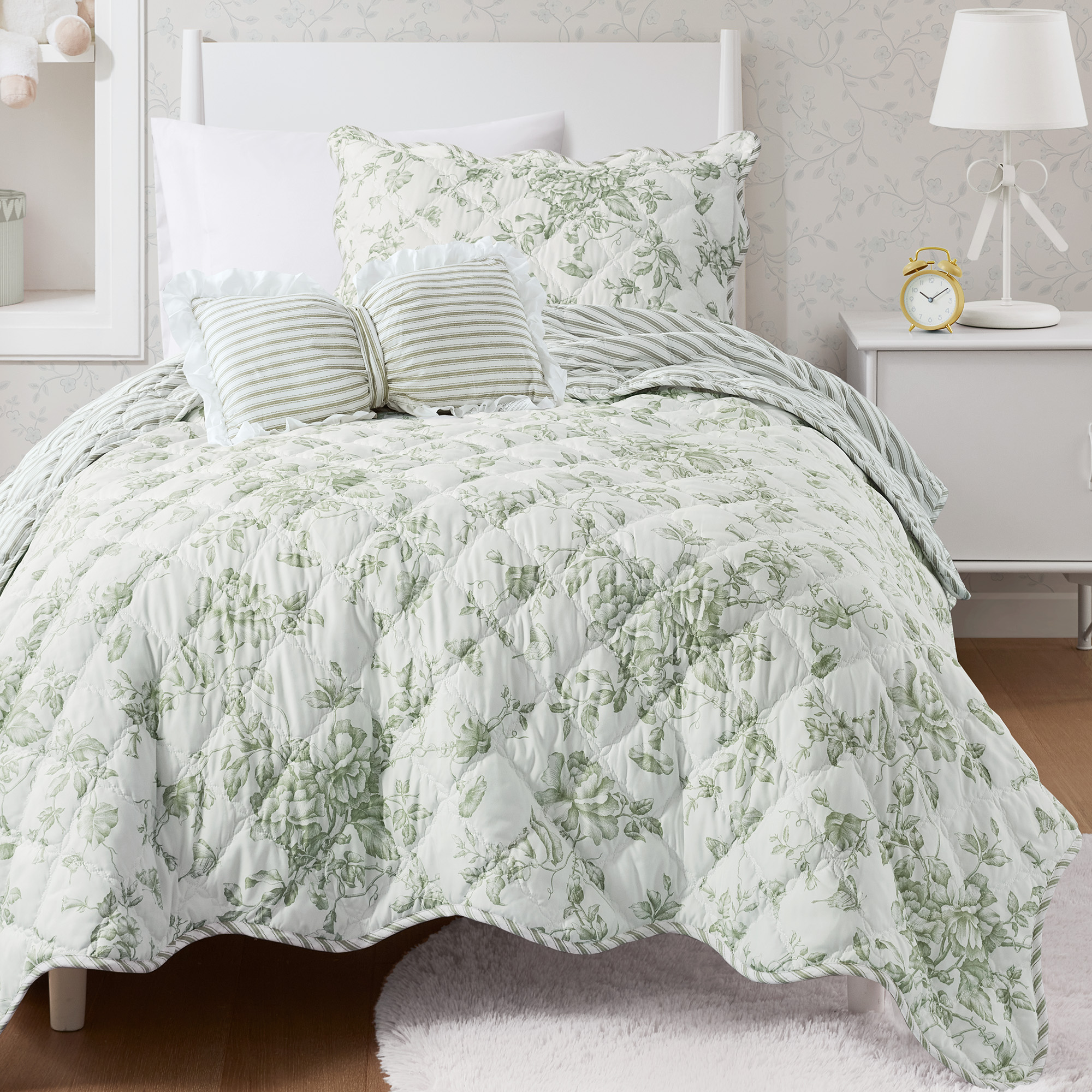 Adele Quilt Set