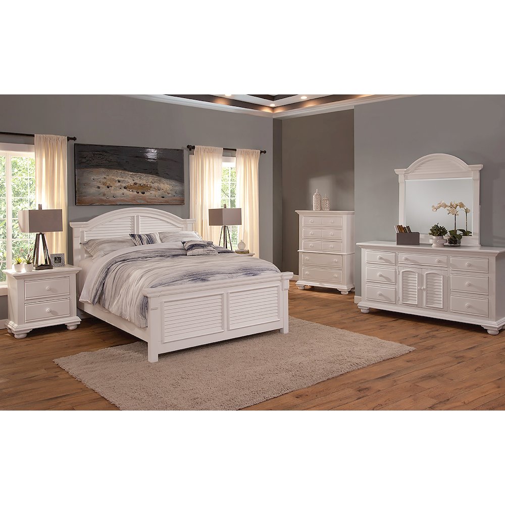 Cottage Traditions King Bed – White Cottage