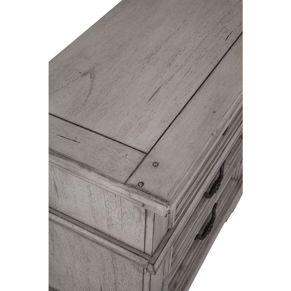 Stonebrook 3-Drawer Nightstand – Light Distressed Antique Gray
