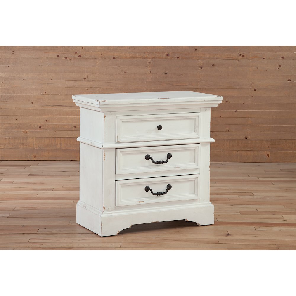 Stonebrook 3-Drawer Nightstand – Distressed Antique White