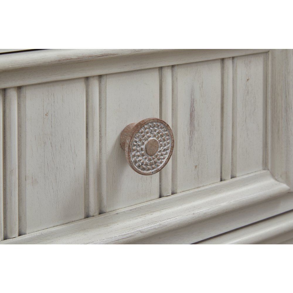 Beach Comber Chest – Weathered White – Sand Top