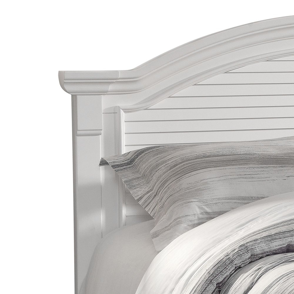 Cottage Traditions King Bed – White Cottage