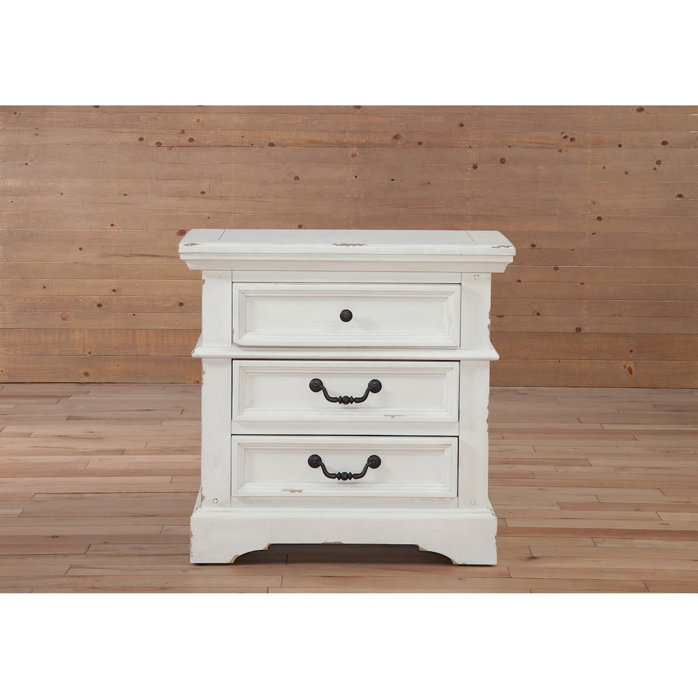 Stonebrook 3-Drawer Nightstand – Distressed Antique White