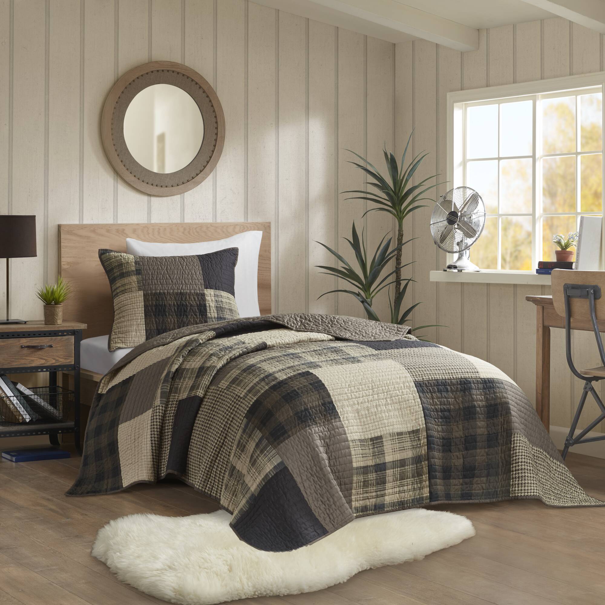 Winter Hills Oversized Cotton Quilt Set