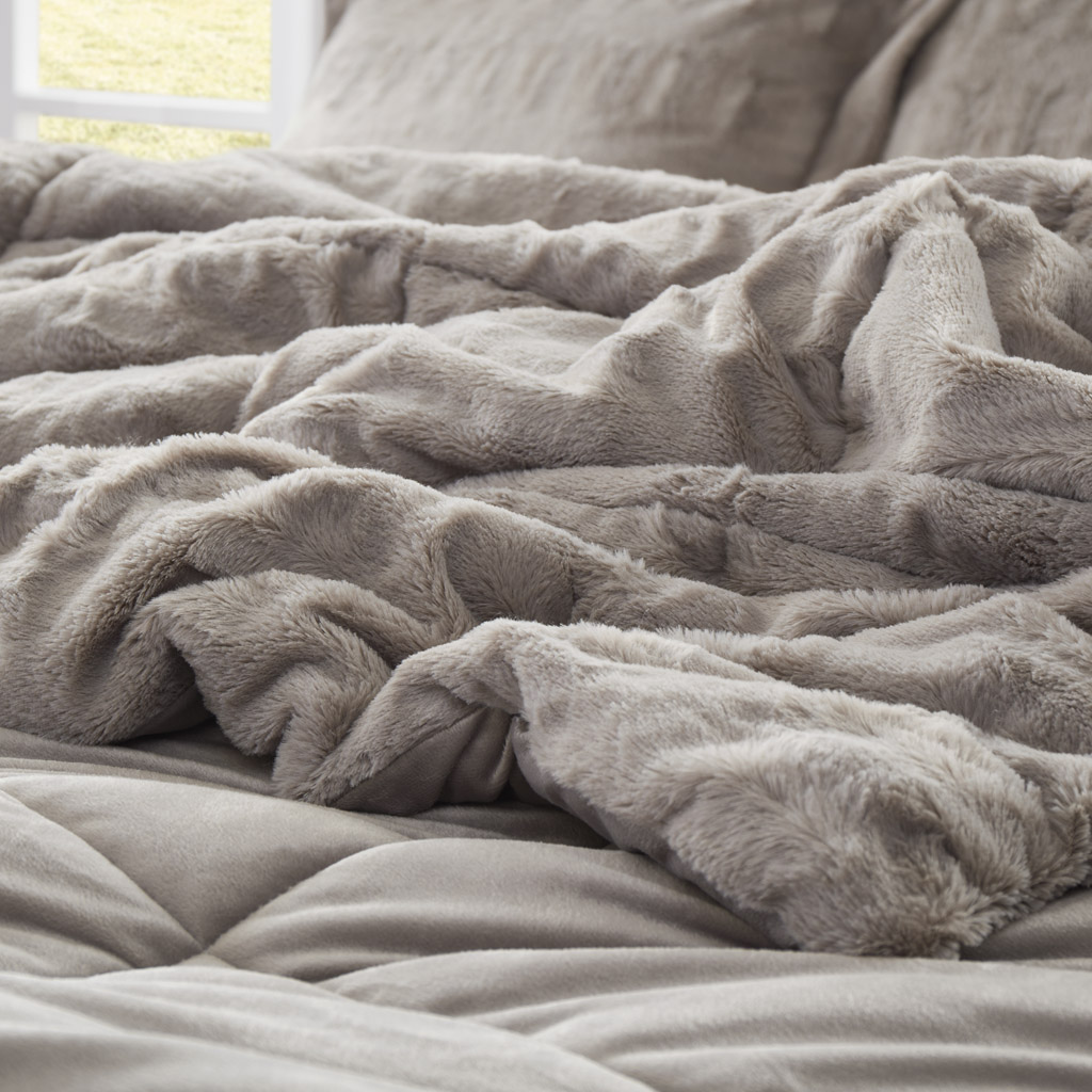 Gia Faux Fur Comforter Mini Set