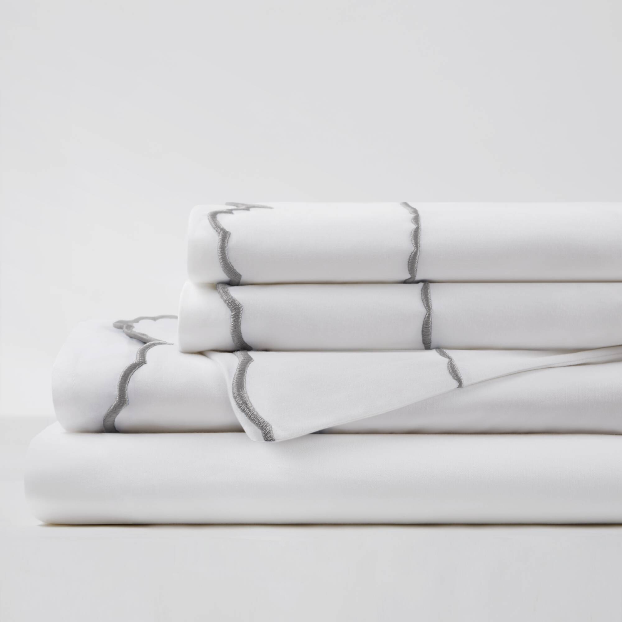 Brielle Scalloped Edge Cotton Sheet Set