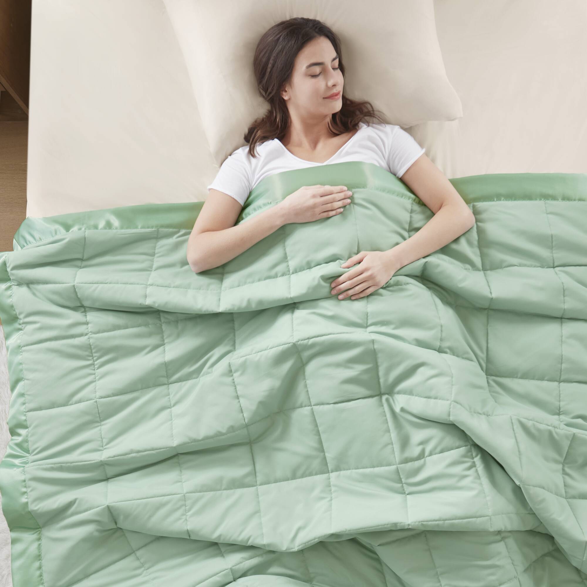 Windom Lightweight Down Alternative Blanket with Satin Trim