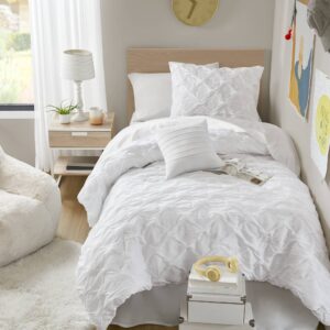 Bailey Diamond Pintuck Pleated Woven Comforter Set from Comfort Spaces in  White. Bailey Diamond Pintuck Pleated Woven Comforter Set from Comfort Spaces in  White. Bailey Diamond Pintuck Pleated Woven Comforter Set from Comfort Spaces in  White. Bailey Diamond Pintuck Pleated Woven Comforter Set from Comfort Spaces in  White. Bailey Diamond Pintuck Pleated Woven Comforter Set from Comfort Spaces in  White.
