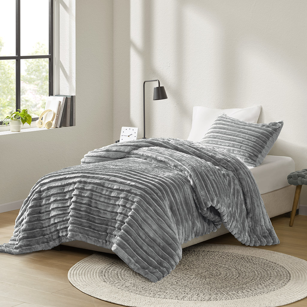 Avril Fluffy Ribbed Plush Comforter Set
