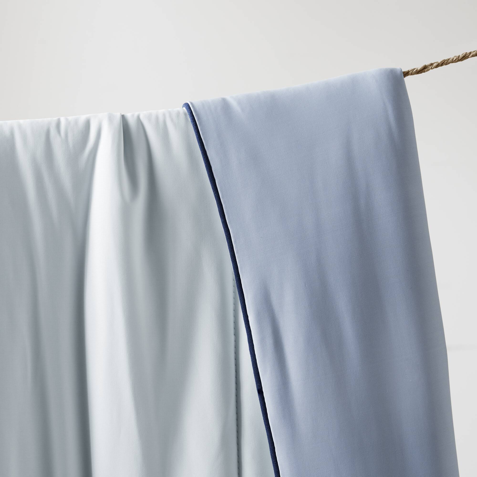 Cooling Lightweight Down Alternative Comforter