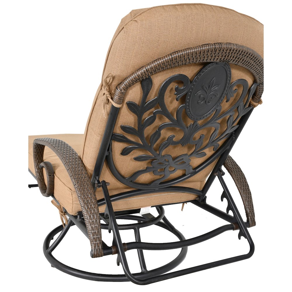 Grand Bonaire Weave Swivel Lounge With Pillow