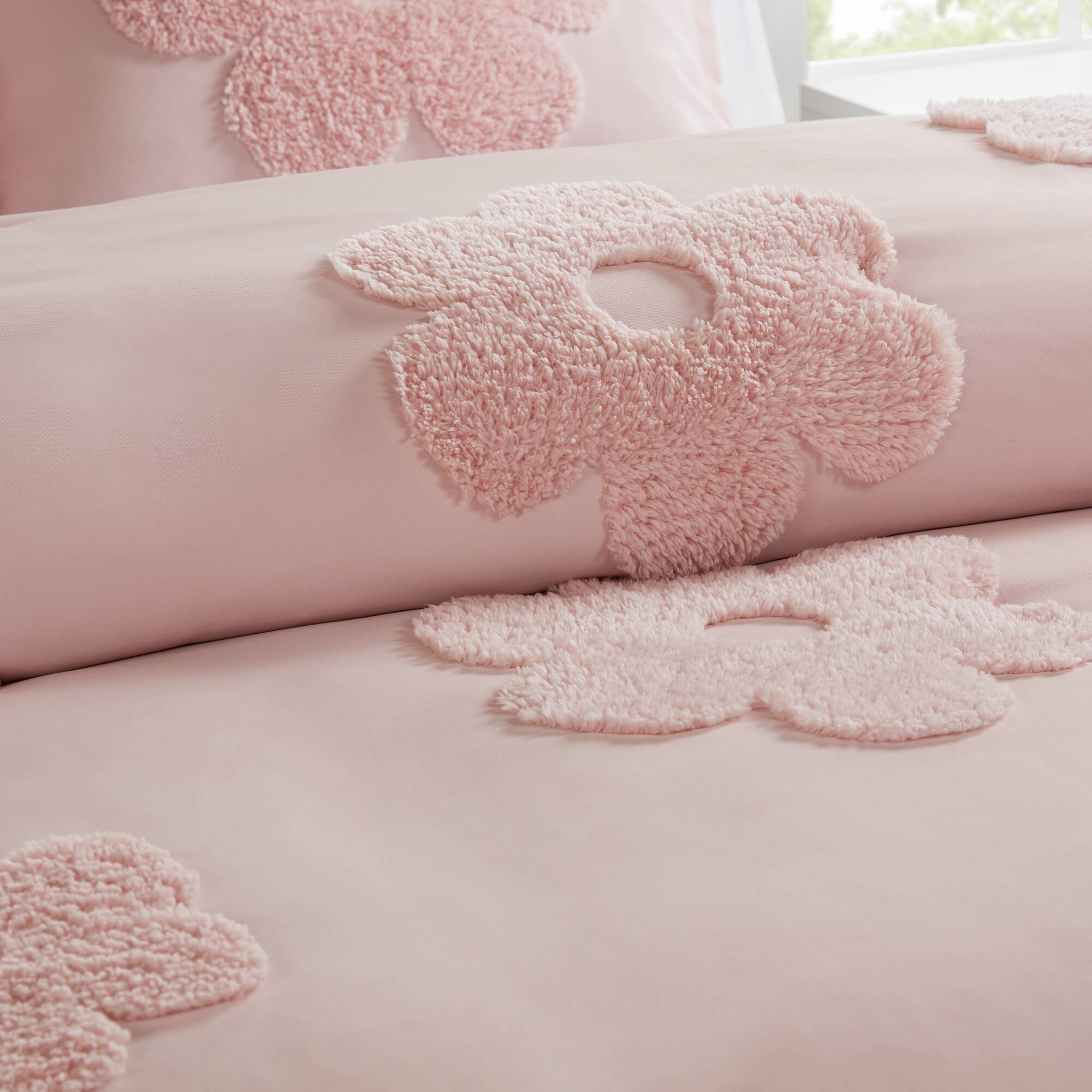 Gracie Floral Reversible Tufted Chenille Duvet Cover Set