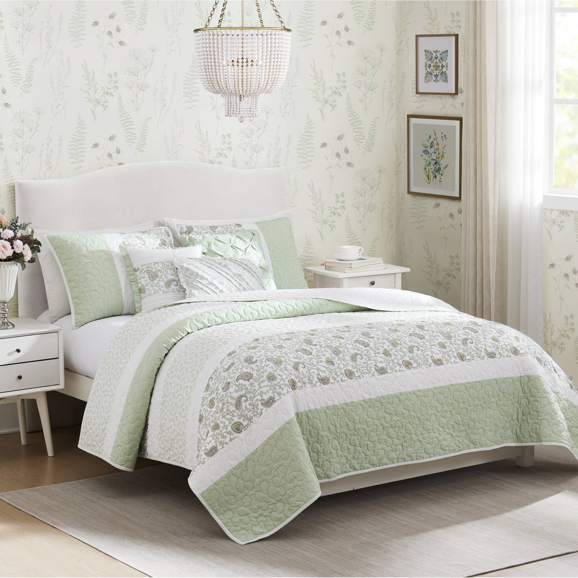 Dawn 6 Piece Cotton Percale Quilt Set with Throw Pillows