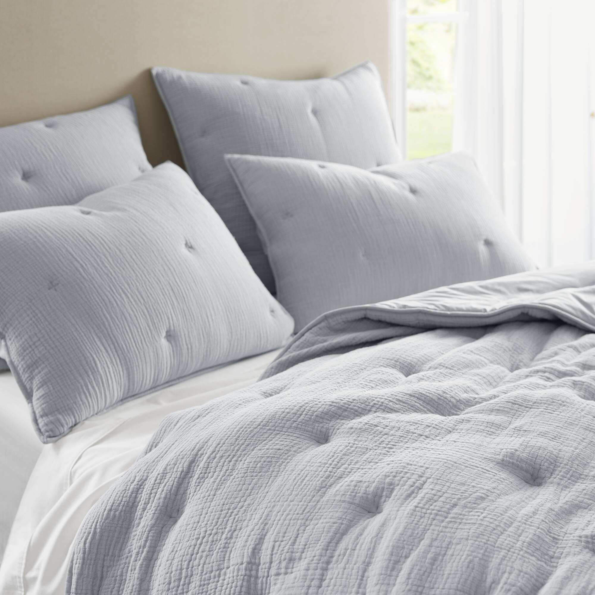 Breeze cotton gauze embroidered Quilt Set