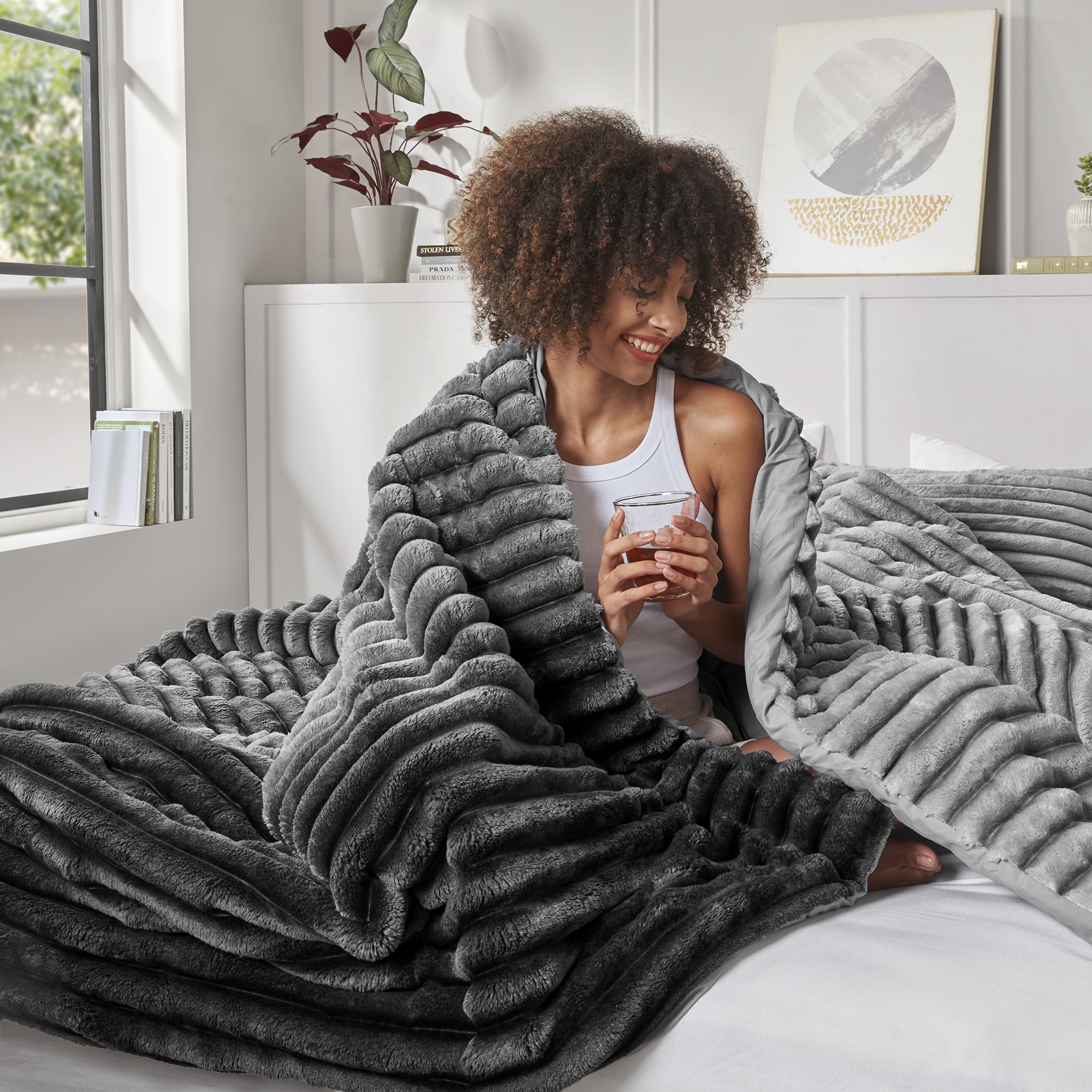 Avril Fluffy Ribbed Plush Comforter Set