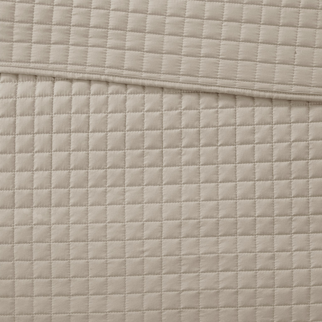 Otto 3 Piece Reversible Quilt Set