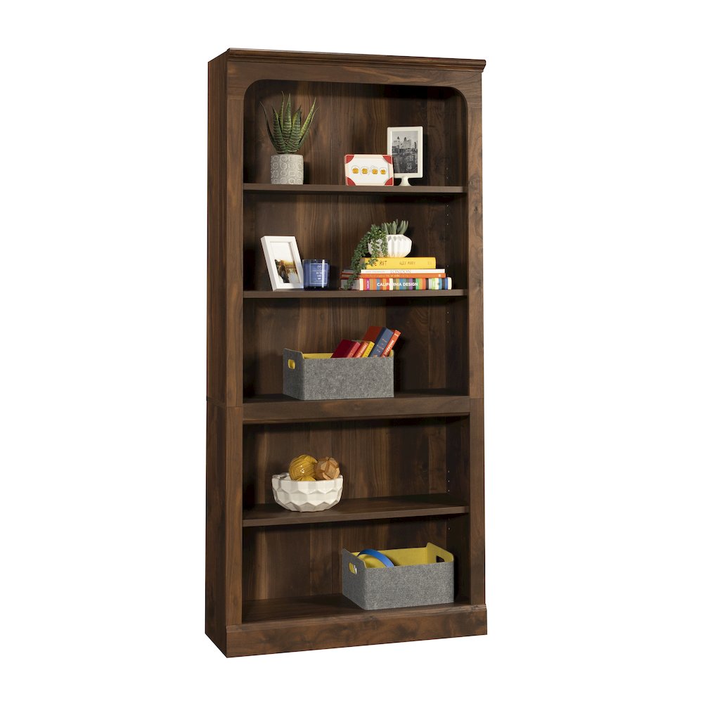Grand Walnut finish