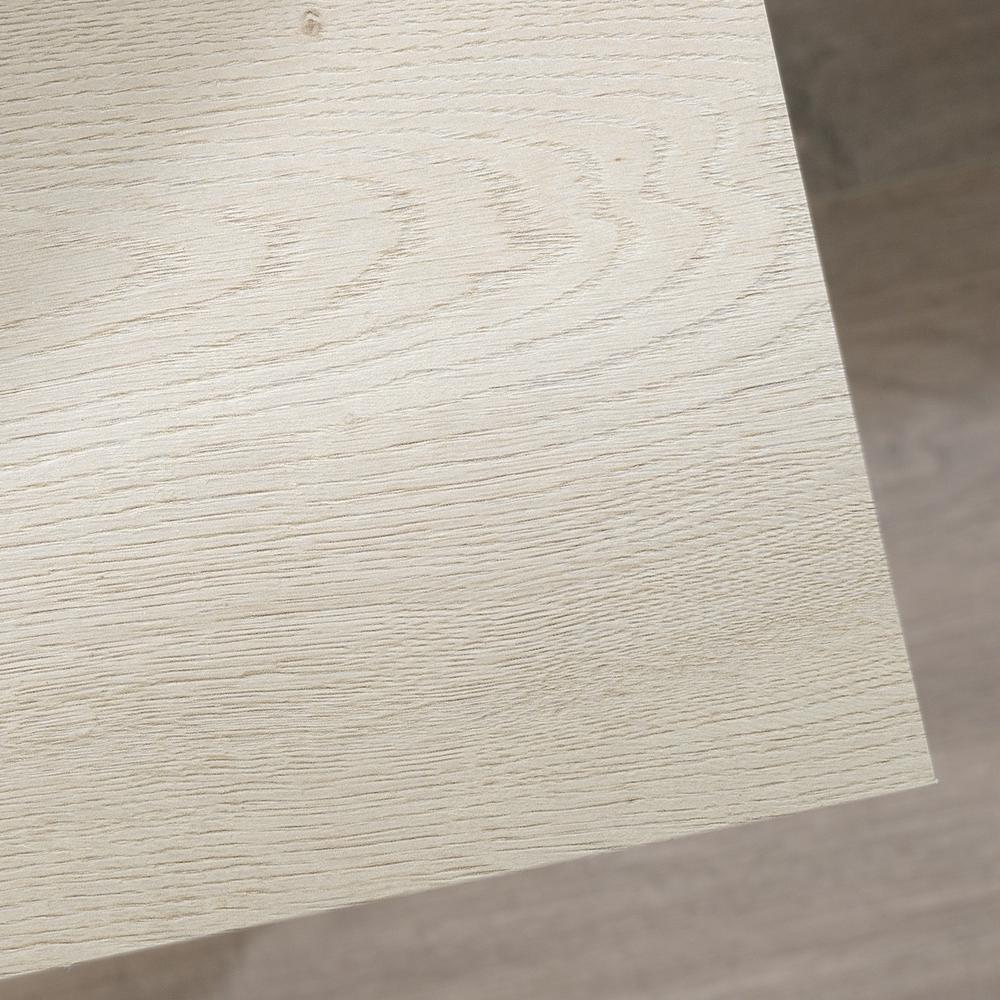Chalked Chestnut finish