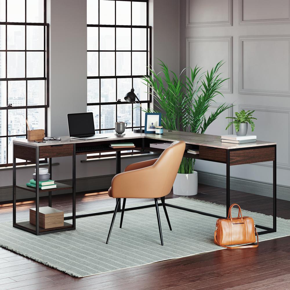 International Lux L Desk