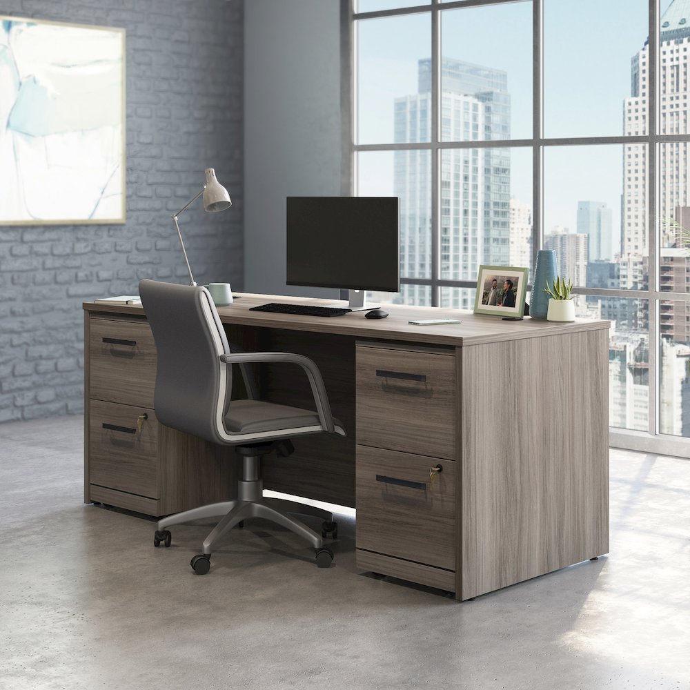 Hudson Elm Finish