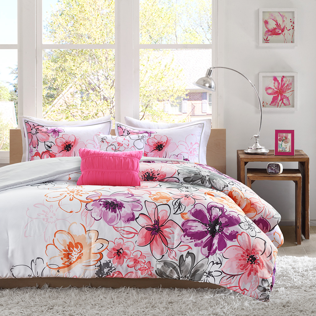 Olivia Floral Comforter Set