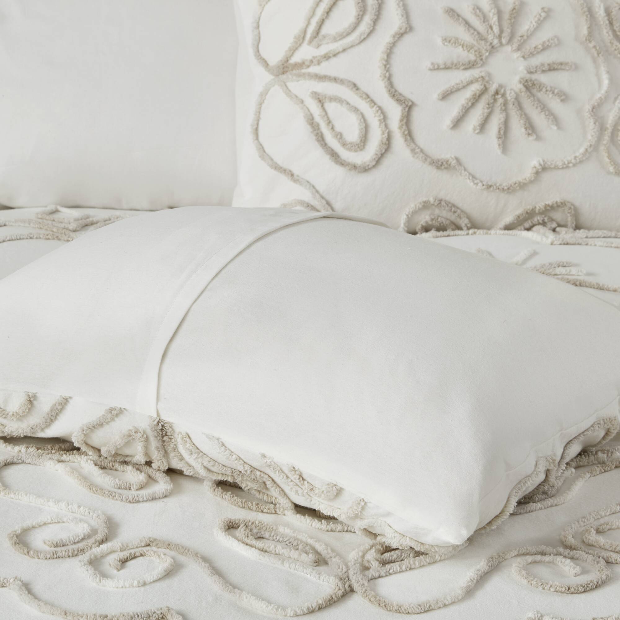 Violette 3 Piece Tufted Cotton Chenille Comforter Set