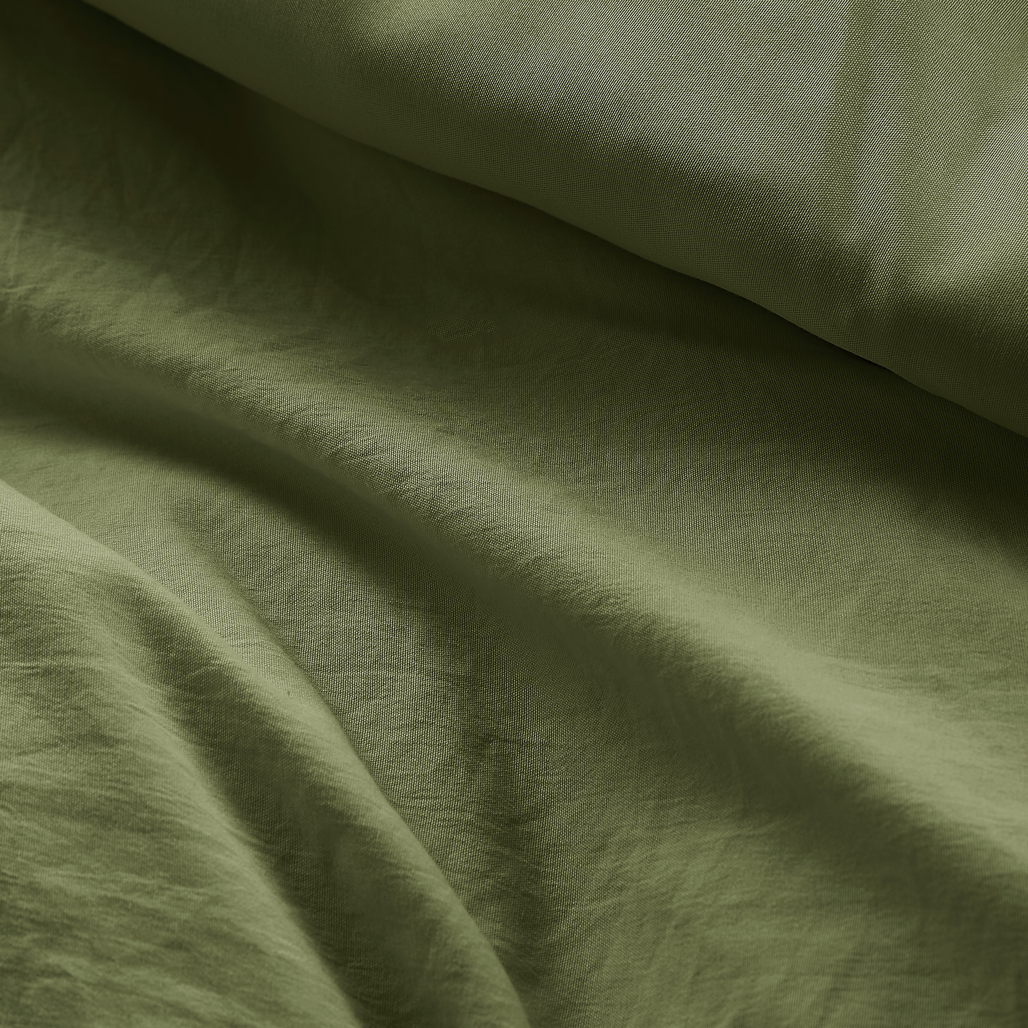 Walker Soft Washed Pleated Comforter Set
