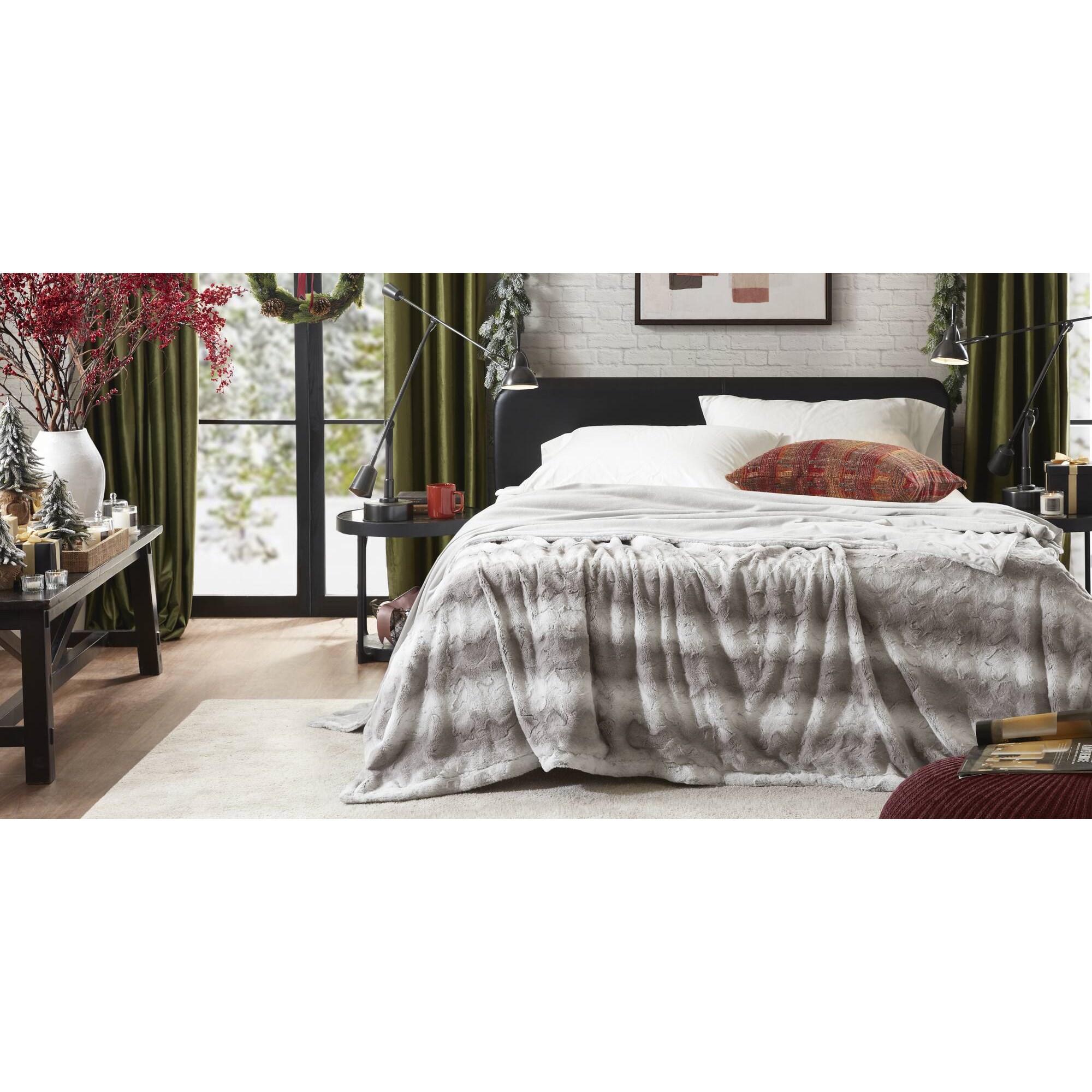 Zuri Faux Fur Blanket