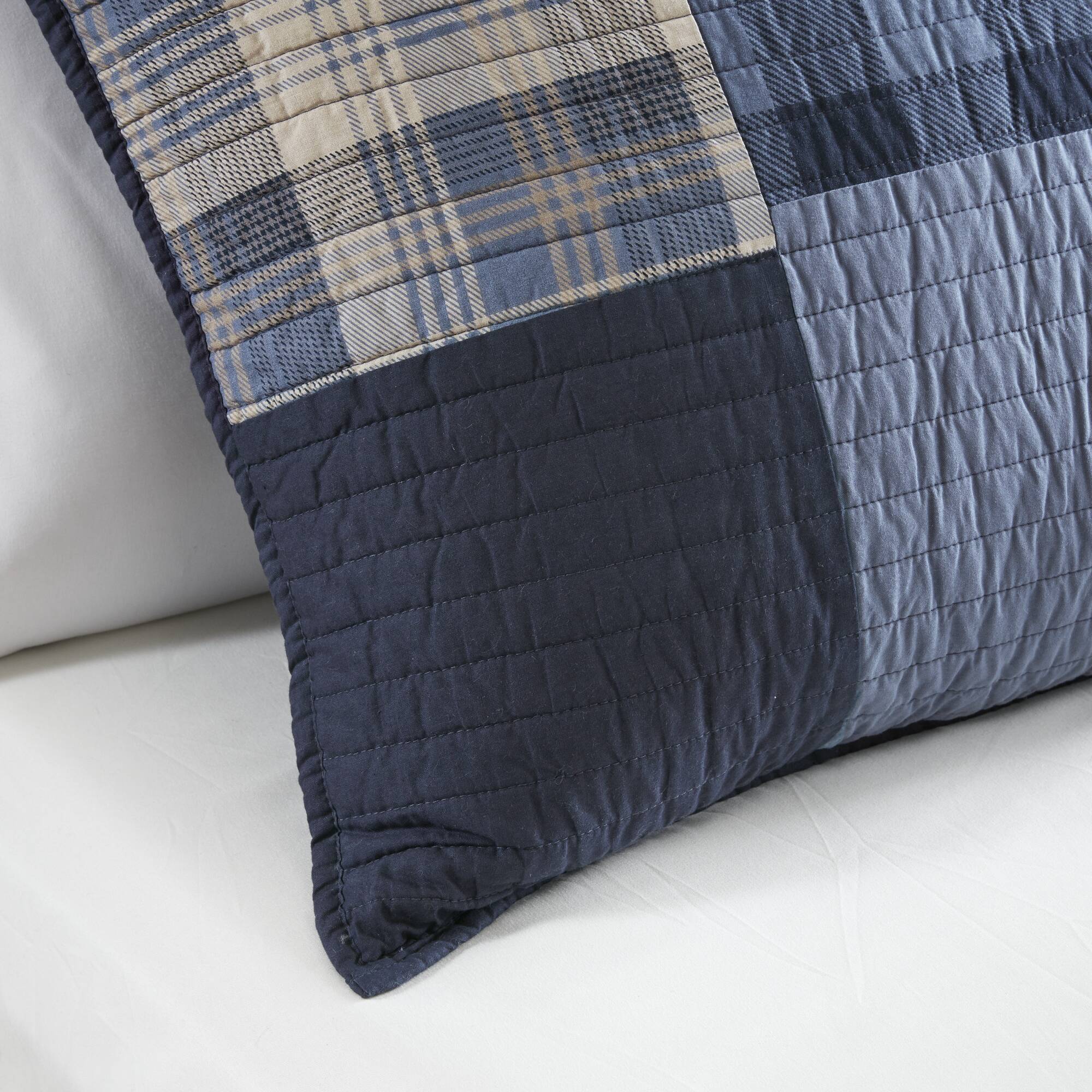 Winter Hills Oversized Cotton Quilt Set