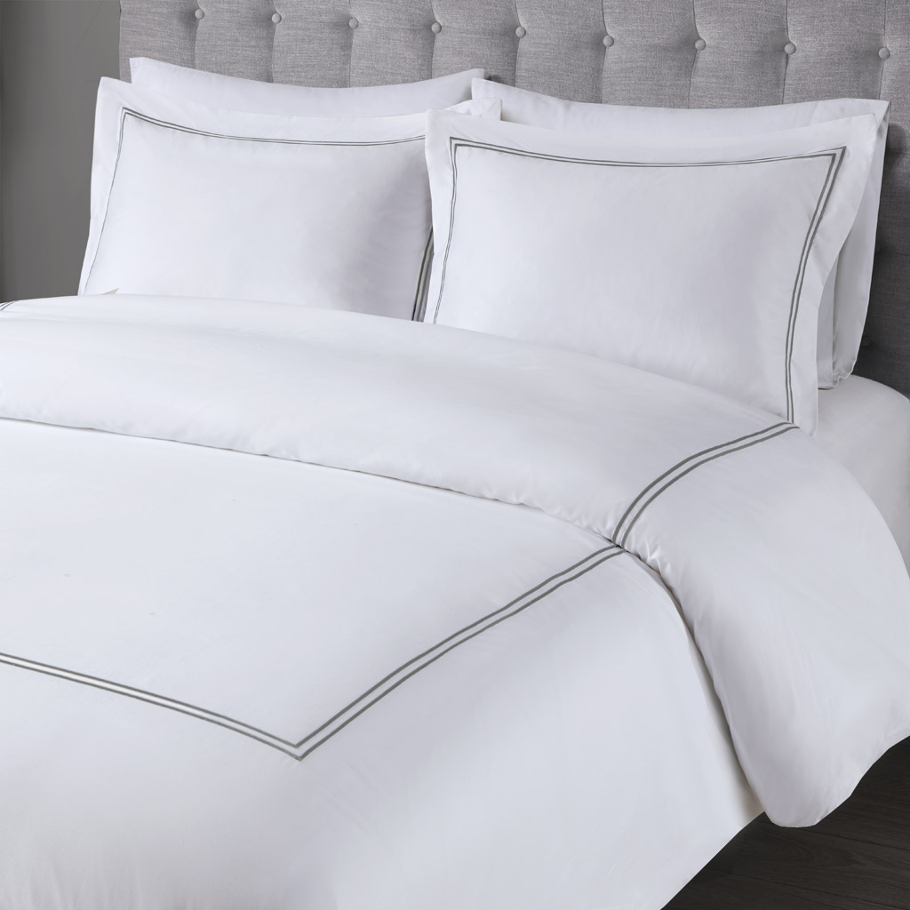 500 Thread Count Luxury Collection 100% Cotton Sateen Embroidered Duvet Cover Set