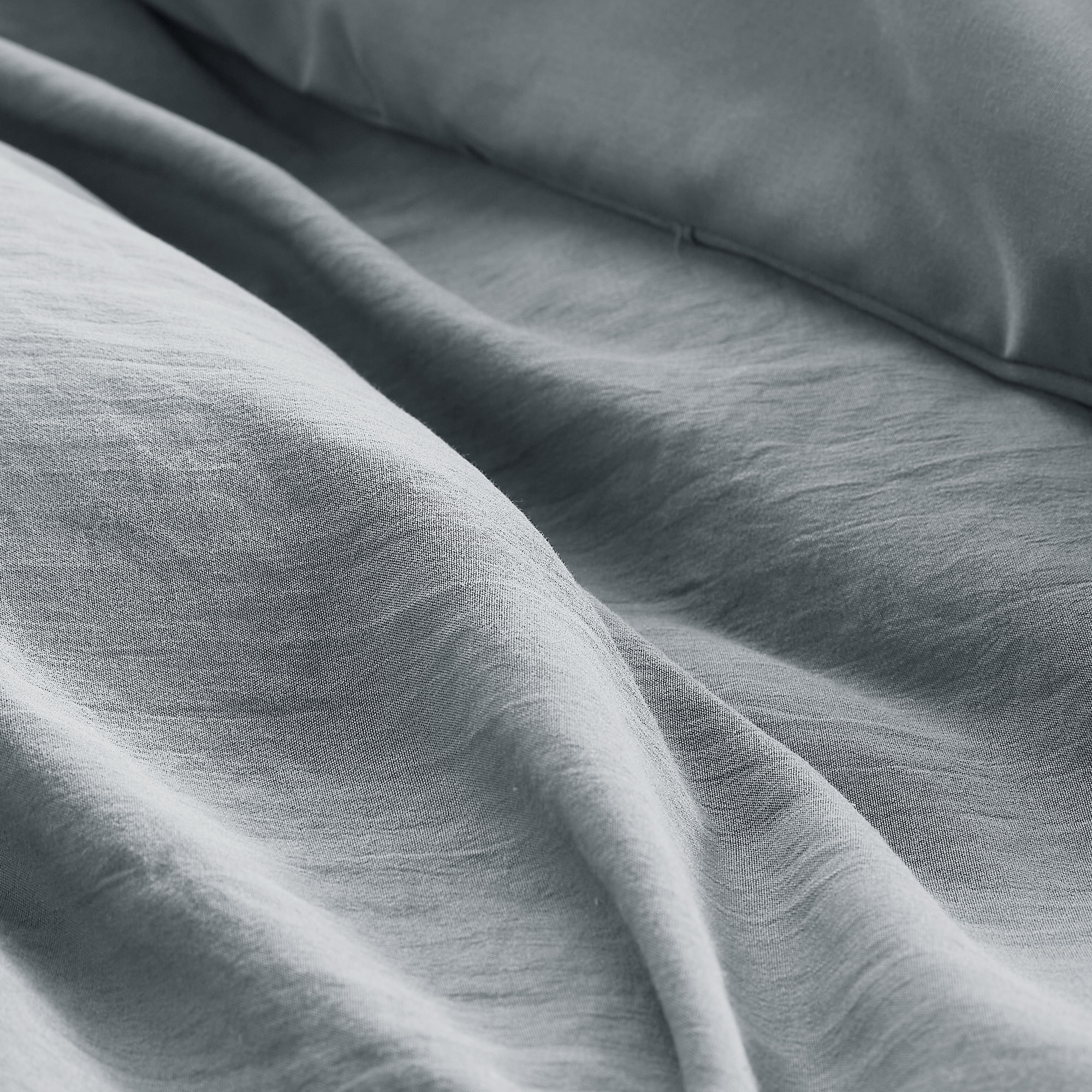 Walker Soft Washed Pleated Comforter Set