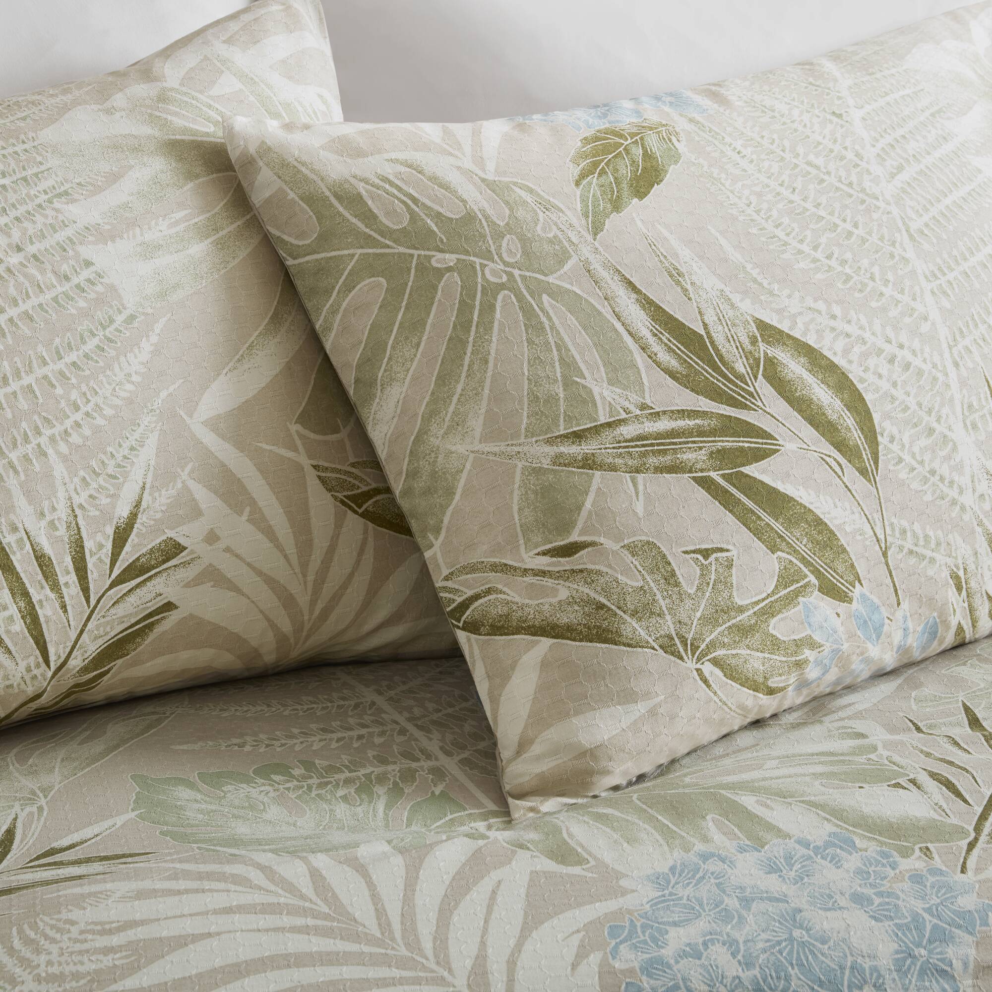 Kiawah Island 5 Piece Cotton Duvet Cover Set with Throw Pillow