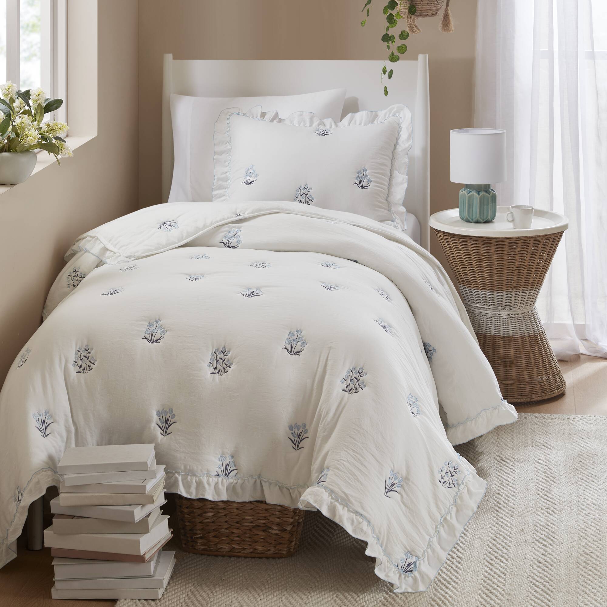 Aglaia Quilt Set